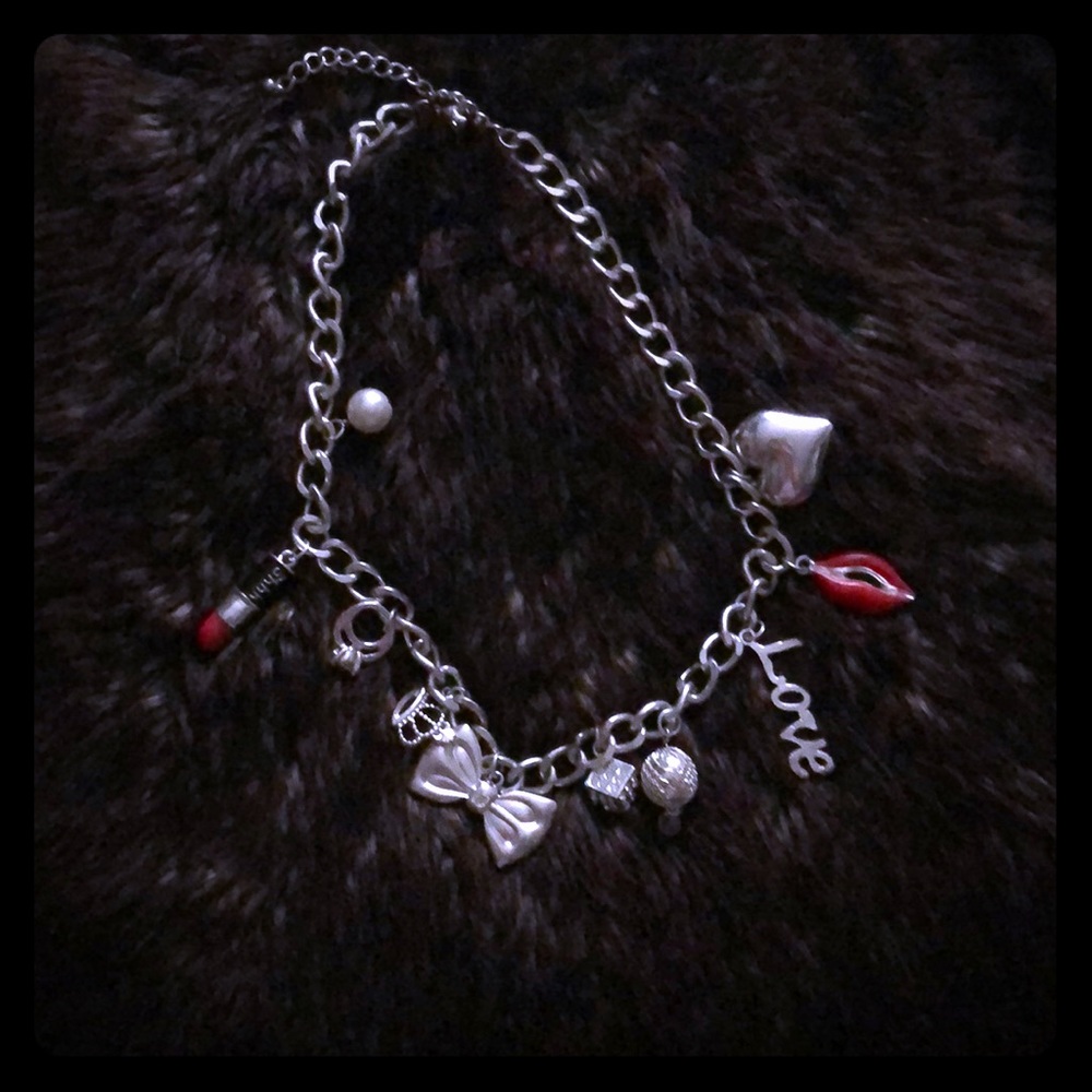 Silver necklace